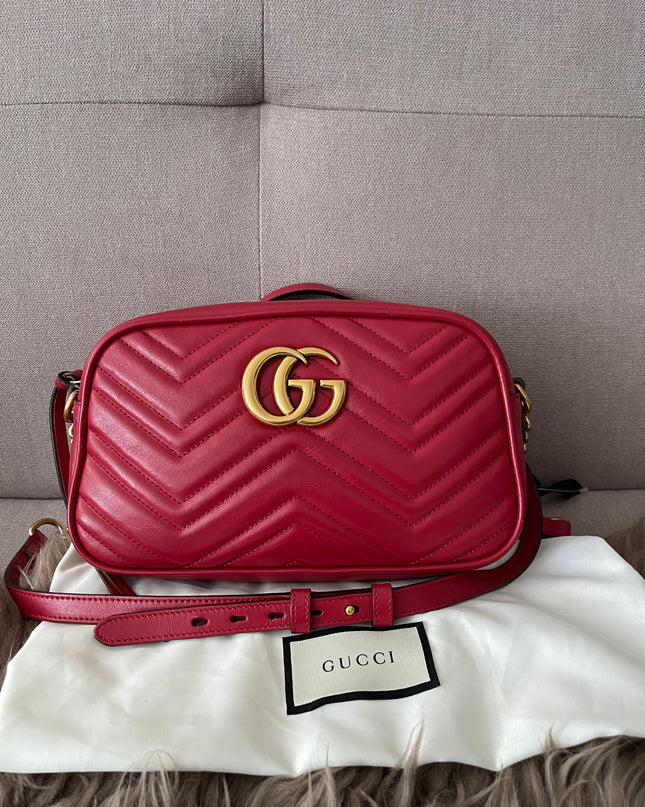 Preloved Authentic Gucci GG Marmont Camera Bag