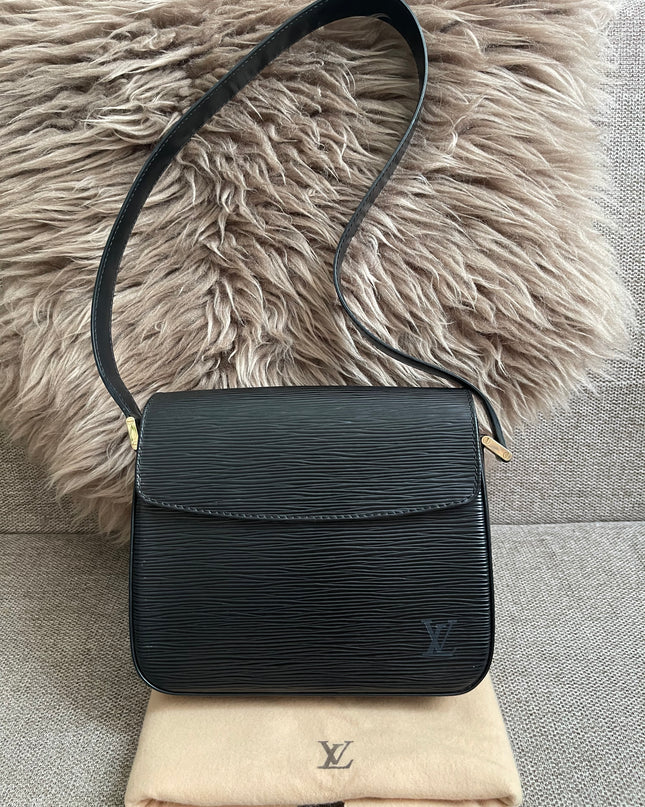 Preloved Authentic Louis Vuitton Epi Buci Crossbody Bag