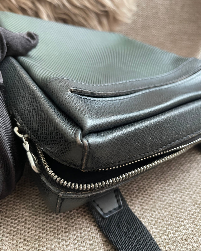 Preloved Authentic Louis Vuitton Taiga Leather Crossbody Bag – Épicéa Green, Silver Hardware