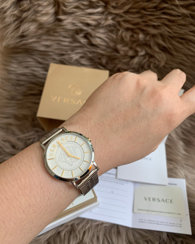 VERSACE V-ESSENTIAL VEK4005/21
Women's watch