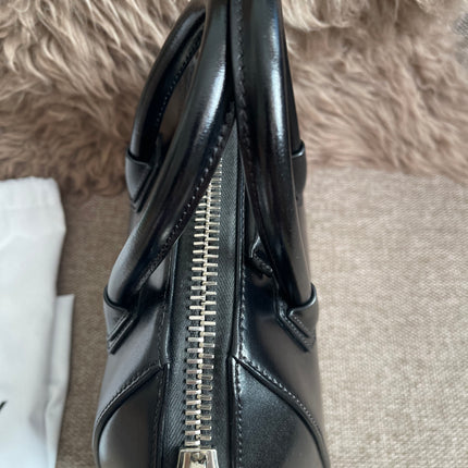 Preloved Authentic Givenchy Mini Antigona Bag Black Calf Leather