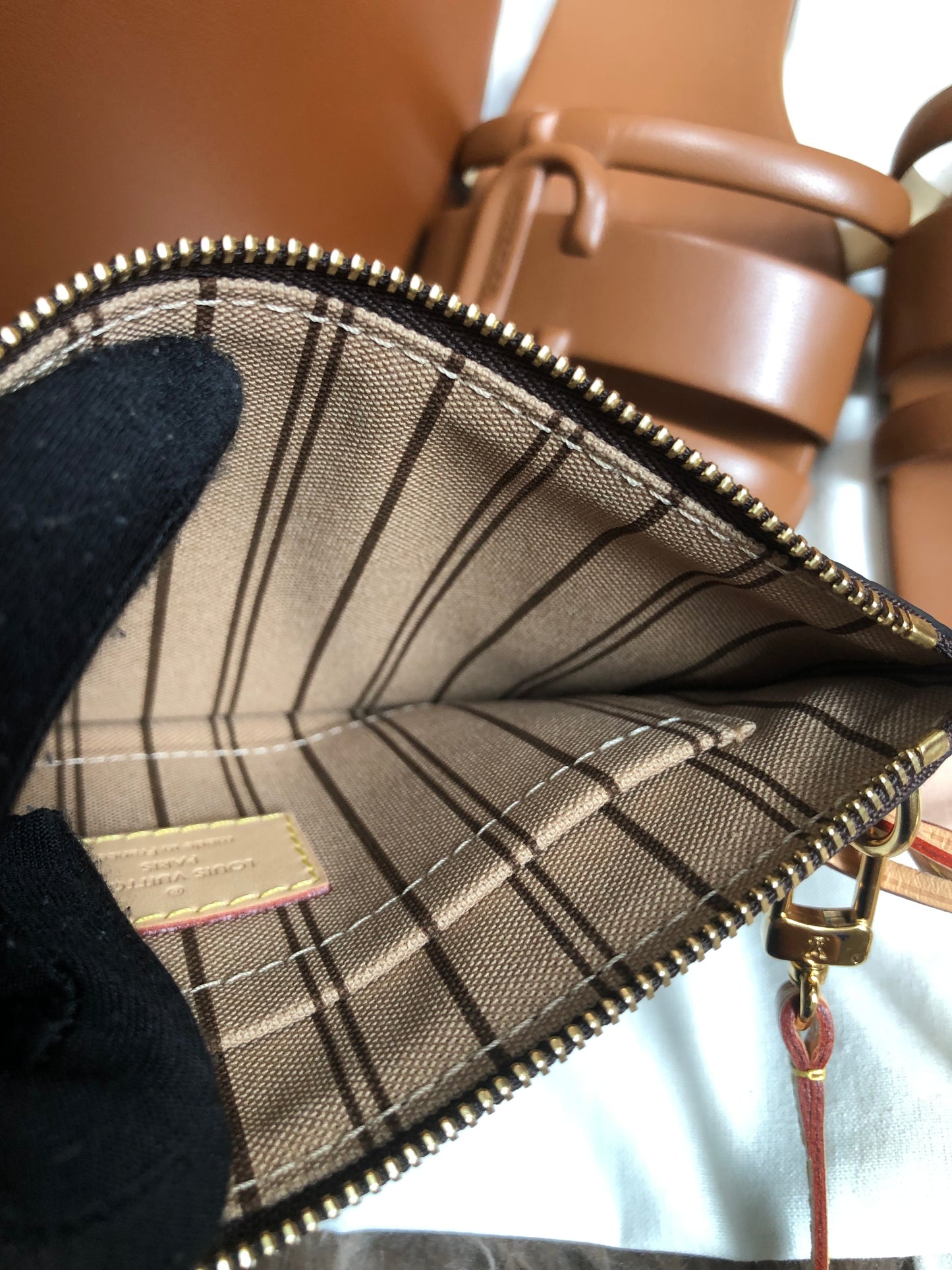 Preloved Louis Vuitton Monogram Neverfull Pouch