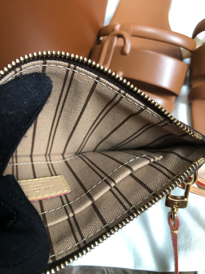Preloved Louis Vuitton Monogram Neverfull Pouch