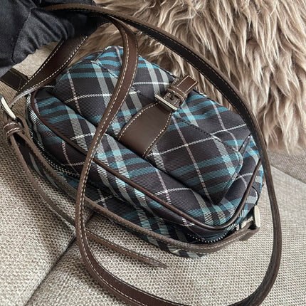 Preloved Authentic Burberry Nova Check Tartan Crossbody Camera Bag