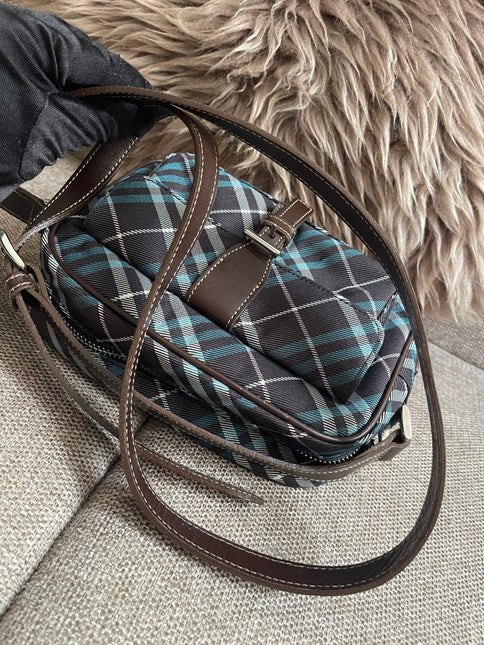 Preloved Authentic Burberry Nova Check Tartan Crossbody Camera Bag