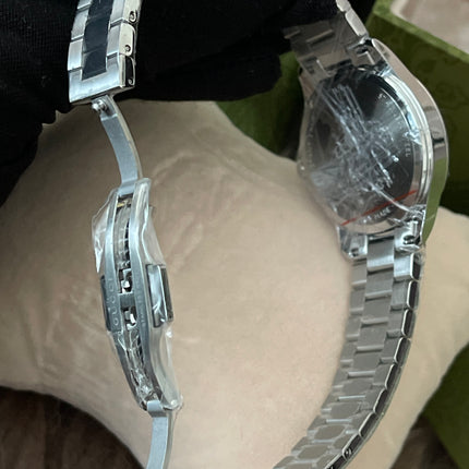 Preloved Authentic unused Gucci G-Timeless bee 32mm stainless steel watch