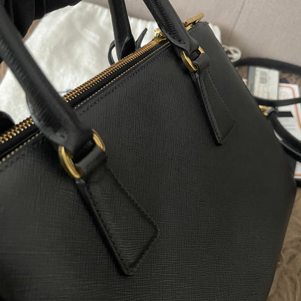 Preloved Authentic Small Prada Galleria Saffiano leather bag