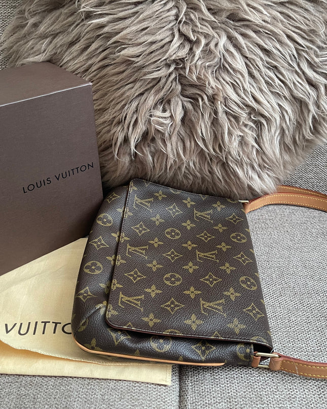 Preloved Authentic Louis Vuitton Musette Tango — Monogram Canvas