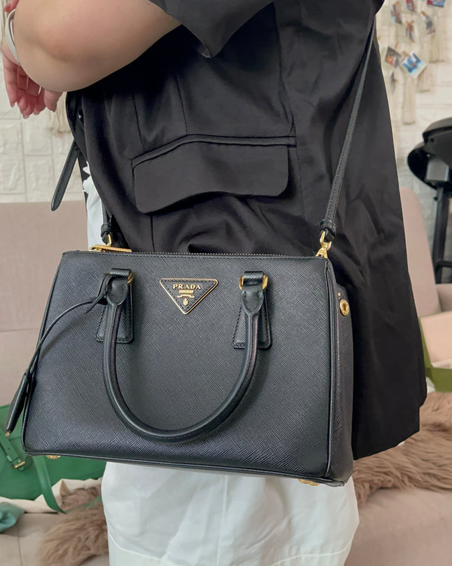Preloved Authentic Small Prada Galleria Saffiano leather bag