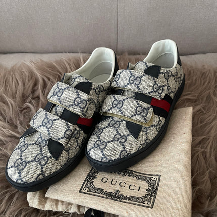 Preloved Authentic Gucci Kids Ace Sneakers (GG Supreme) sz 31