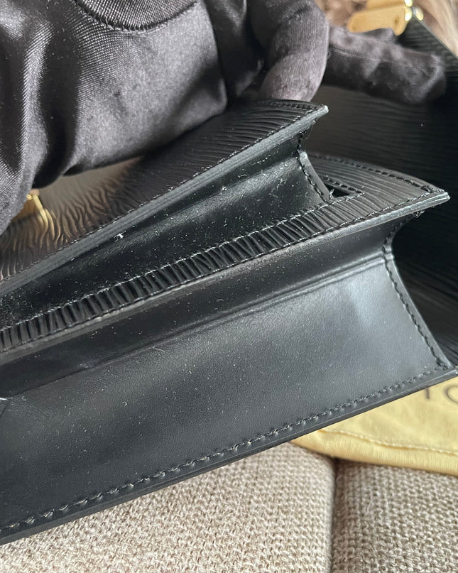 Preloved Authentic Louis Vuitton Epi Leather Sellier Dragonne Clutch – Black (Noir)