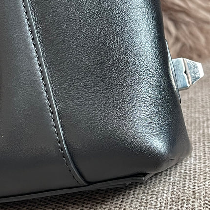 Preloved Authentic Givenchy Antigona Soft Small Bag Black Leather