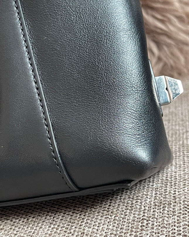 Preloved Authentic Givenchy Antigona Soft Small Bag Black Leather