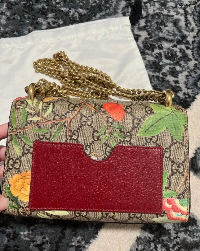 Preloved Authentic Gucci GG Supreme Small Tian Padlock Bag