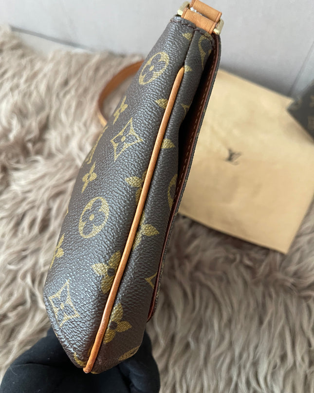 Preloved Authentic  Louis Vuitton Musette Tango Bundle
