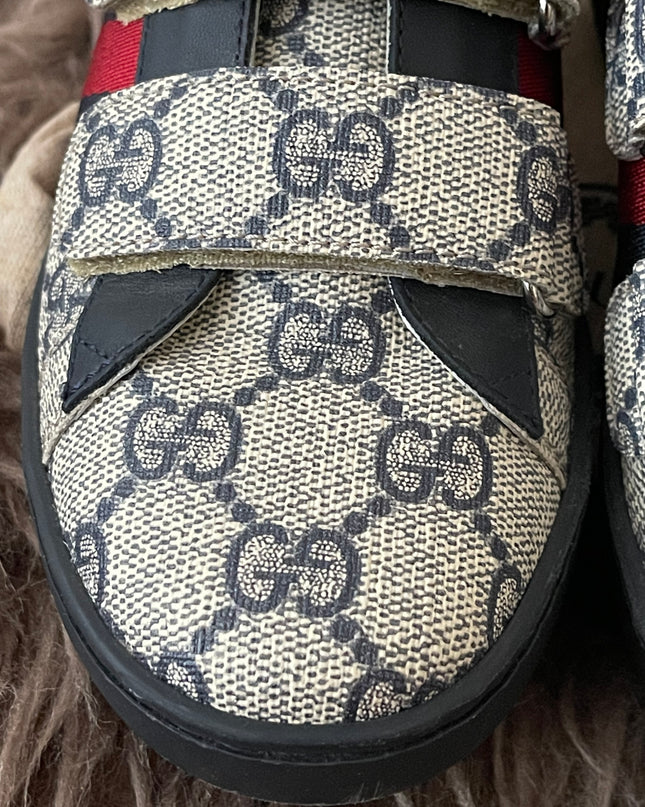 Preloved Authentic Gucci Kids Ace Sneakers (GG Supreme) sz 31