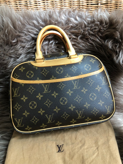 Preloved LOUIS VUITTON Monogram Trouville