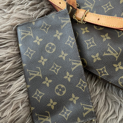 Preloved Authentic Rank B- Louis Vuitton Pre-Owned 2004 GM monogram bucket bag