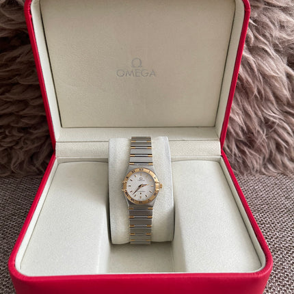 Preloved Authentic Omega Constellation 22.5 mm, Steel - Yellow Gold on Steel - Gold Full Bar