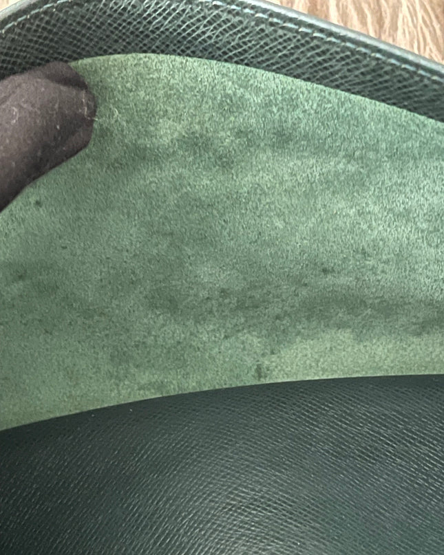 Preloved Authentic Louis Vuitton Green Taiga Leather Reporter PM Messenger Bag