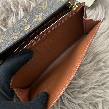 Authentic Preloved Louis Vuitton Sarah Wallet