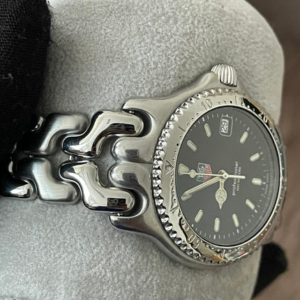 Preloved Authentic TAG Heuer Professional 200M stainless steel watch