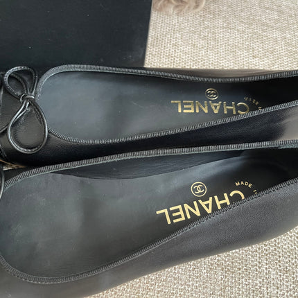 Preloved Authentic Chanel Ballet Flats — Black Lambskin & Patent Cap Toe (Size 35½)