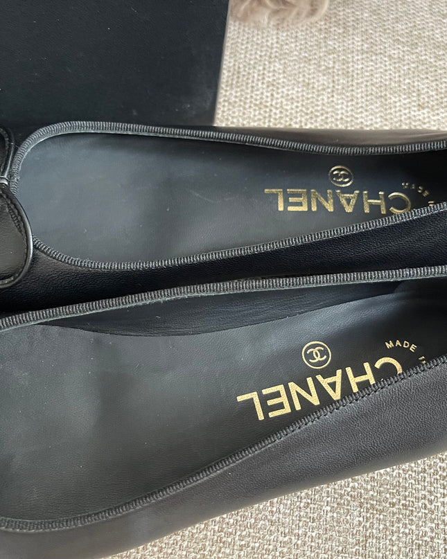 Preloved Authentic Chanel Ballet Flats — Black Lambskin & Patent Cap Toe (Size 35½)