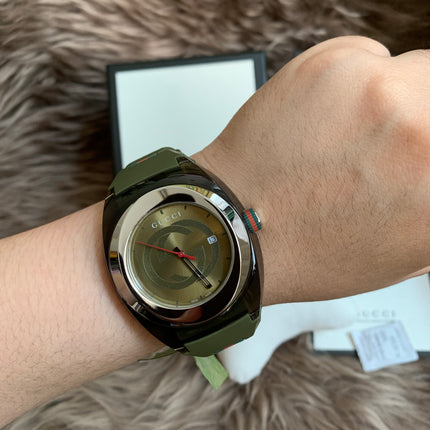 Gucci Sync Green Dial and Grey Rubber Strap Unisex Watch 137.1