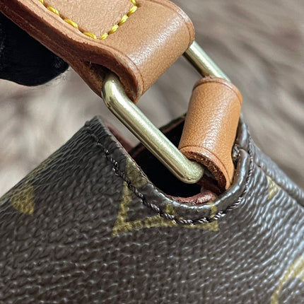 Preloved Authentic Louis Vuitton Musette Tango — Monogram Canvas