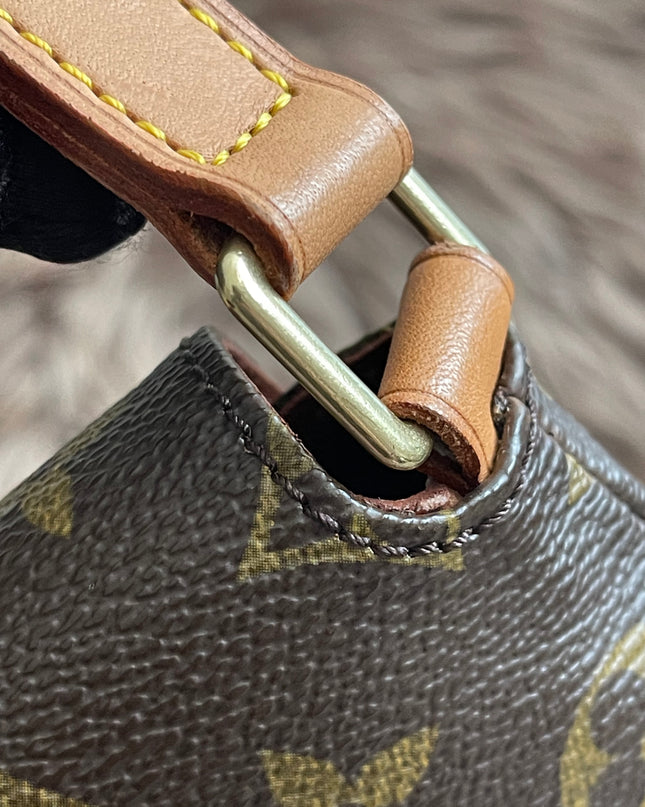 Preloved Authentic Louis Vuitton Musette Tango — Monogram Canvas