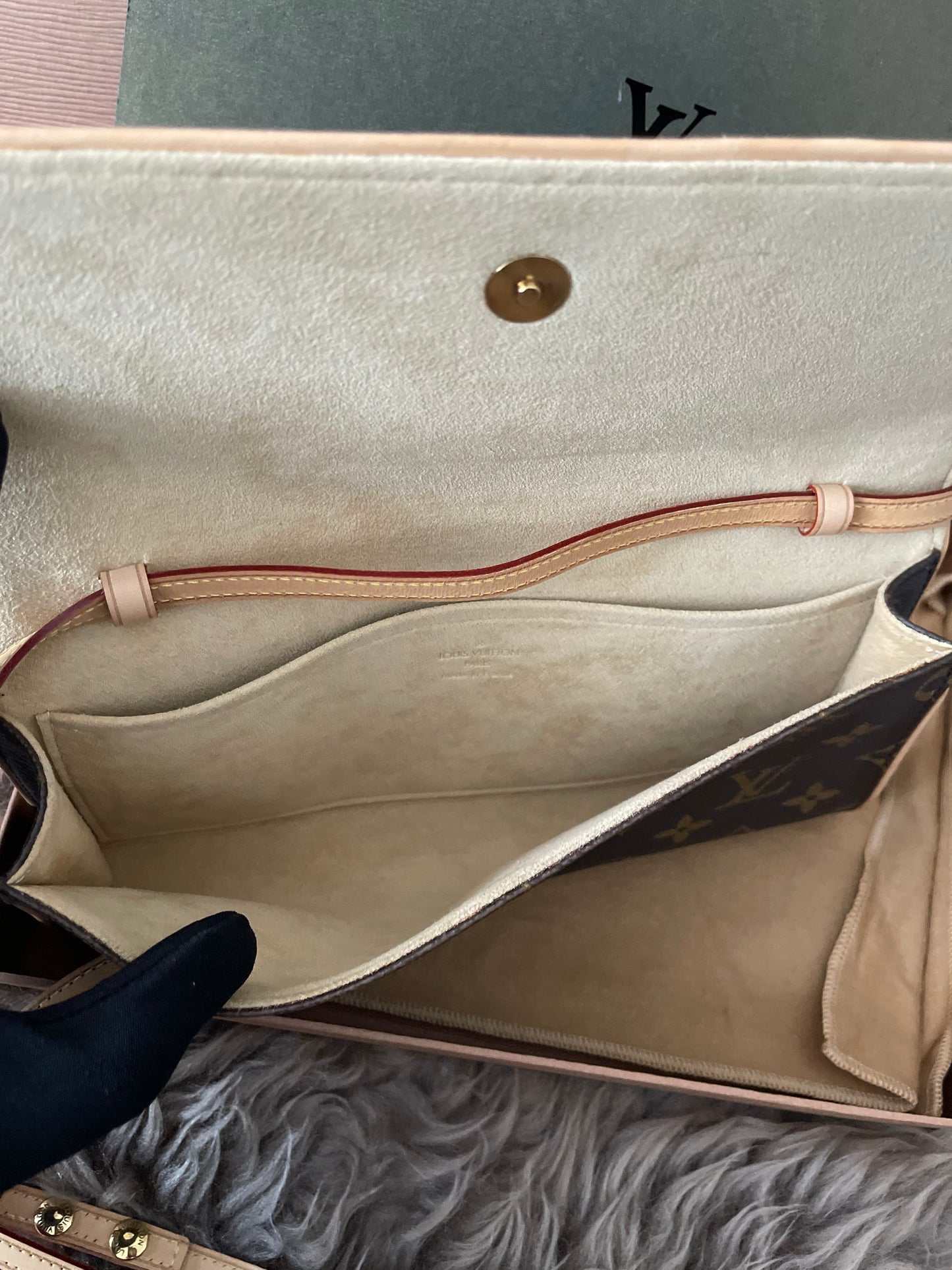 Preloved Authentic Louis Vuitton Monogram Pochette Twin PM cross body bag