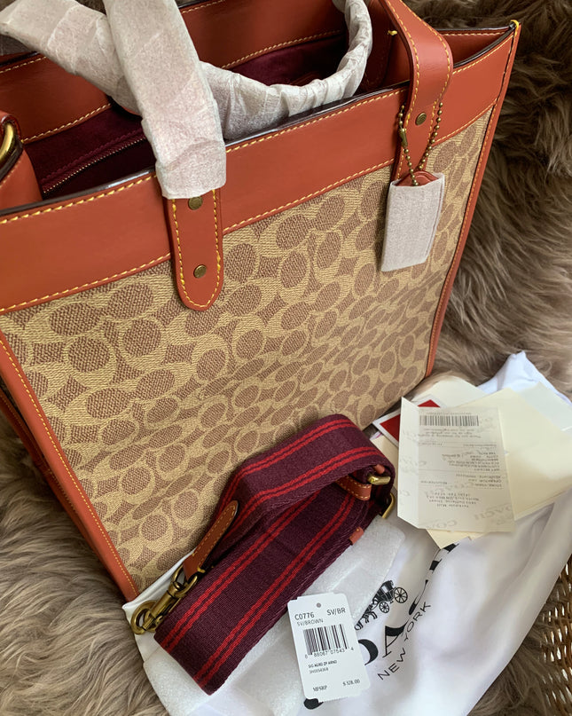 COACH Field Tote in Signature Canvas with Horse & Carriage Print