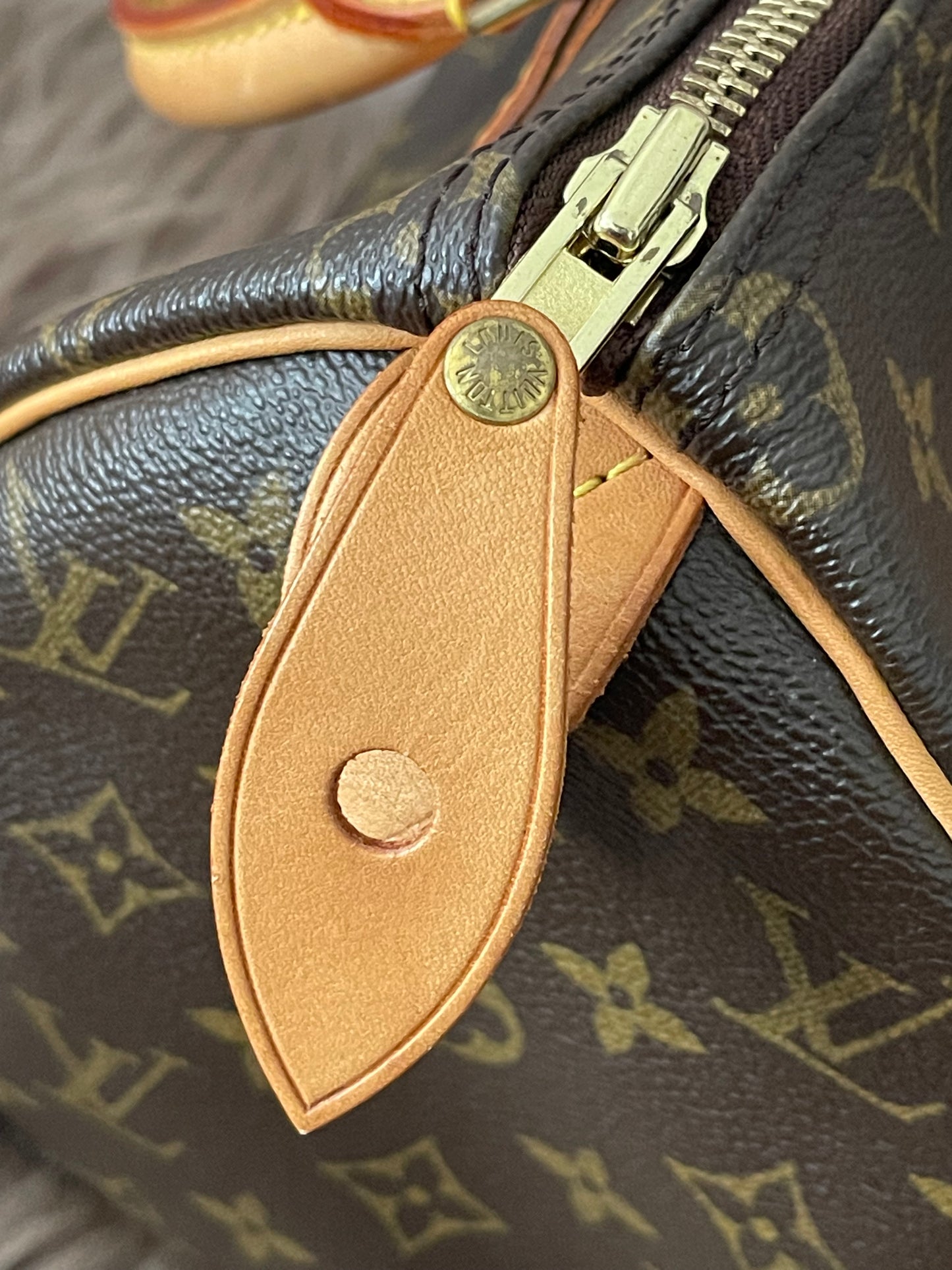 Preloved Authentic Louis Vuitton Speedy 25