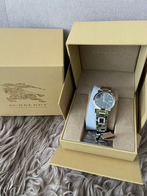 Preloved Authentic Rank N Burberry The City BU9001 stainless steel watch with a black dial.