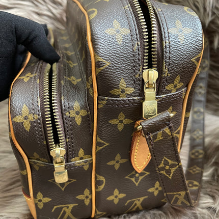 Preloved Louis Vuitton 2005 Nil messenger bag