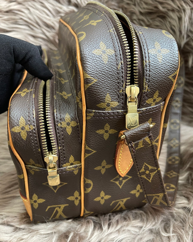 Preloved Louis Vuitton 2005 Nil messenger bag