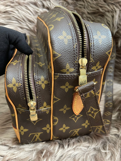 Preloved Louis Vuitton 2005 Nil messenger bag