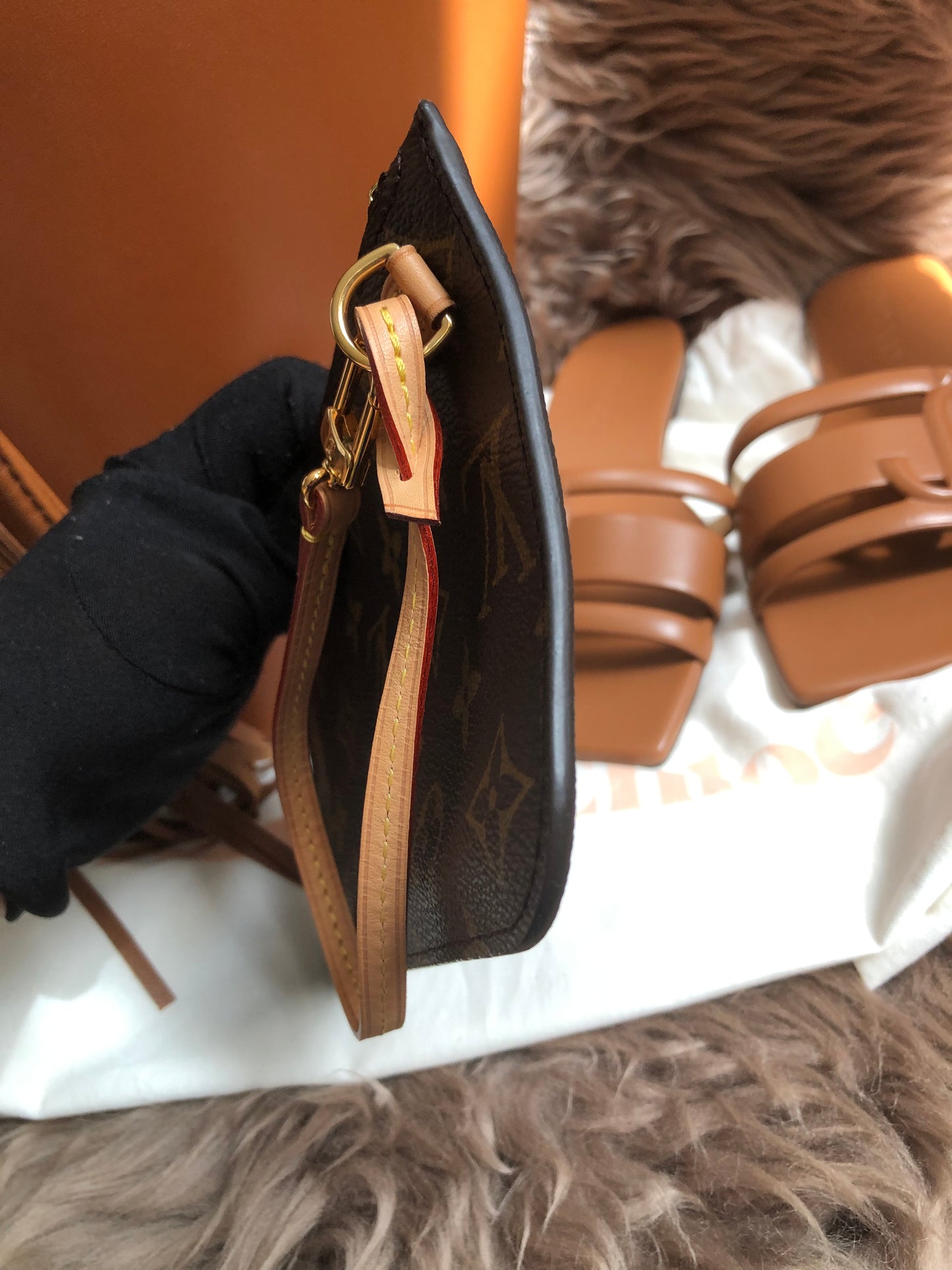 Preloved Louis Vuitton Monogram Neverfull Pouch