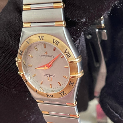 Preloved Authentic Omega Constellation 22.5 mm, Steel - Yellow Gold on Steel - Gold Full Bar