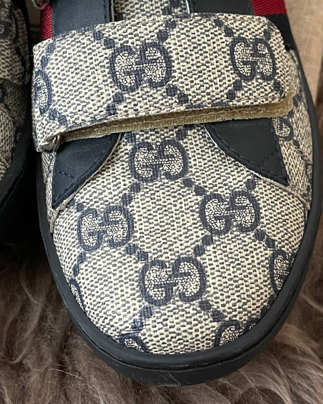 Preloved Authentic Gucci Kids Ace Sneakers (GG Supreme) sz 31