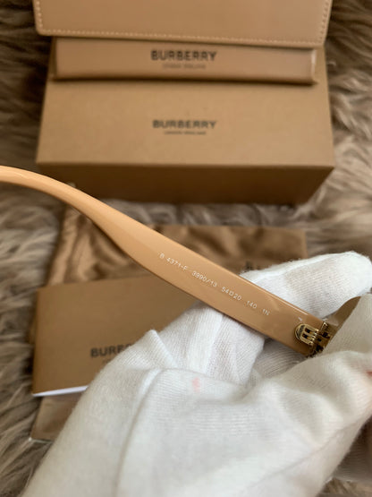 Burberry
Monogram Motif Oversized Square Frame Sunglasses
