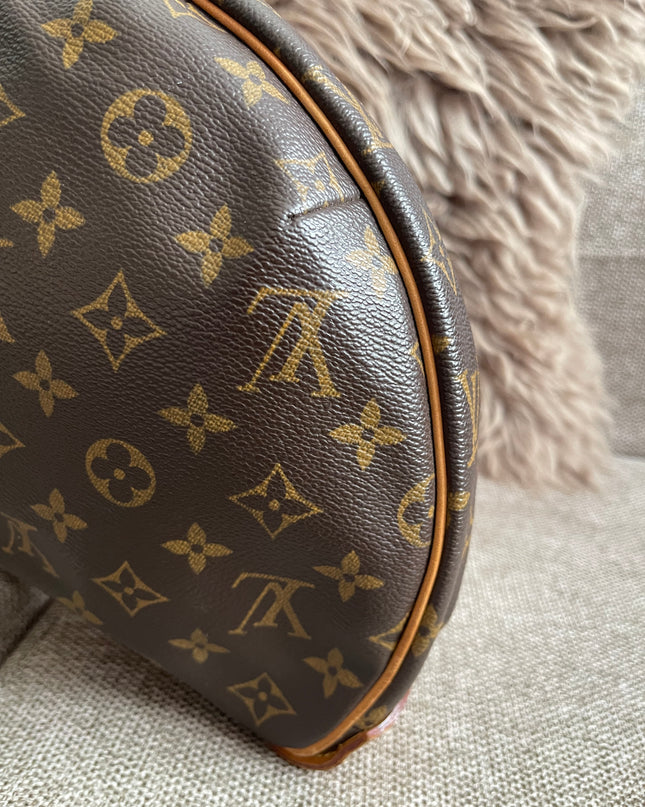 Preloved Authentic Louis Vuitton Croissant MM