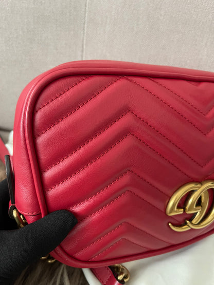 Preloved Authentic Gucci GG Marmont Camera Bag