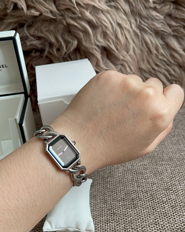 Preloved Authentic Chanel Première Gourmette Chain Watch
