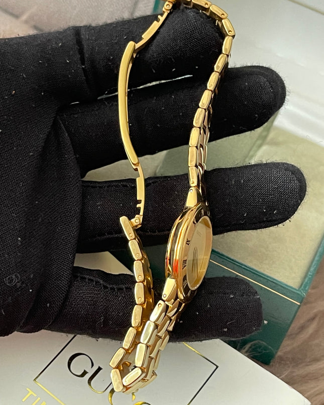 Preloved Authentic Gucci (Vintage) Gold tone metal watch