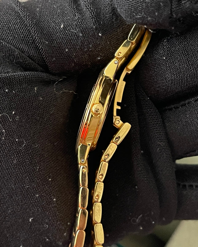 Preloved Authentic Gucci (Vintage) Gold tone metal watch