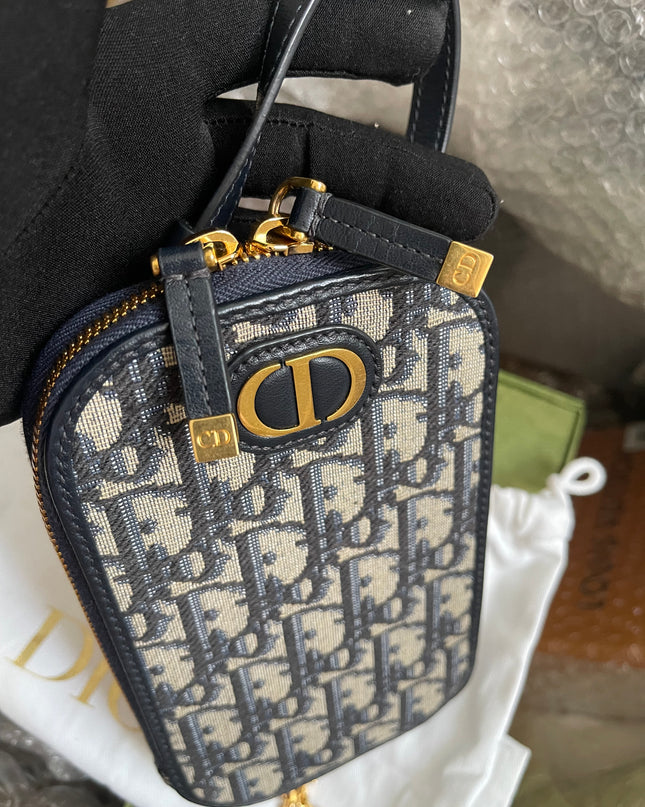 Preloved Christian Dior 30 Montaigne Call'in Dior Phone Holder