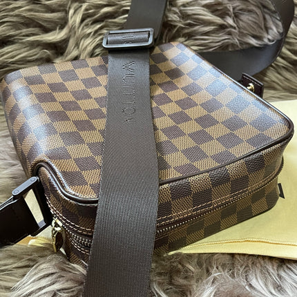 BIG DROP!! Preloved Louis Vuitton 2004 Olav PM shoulder bag