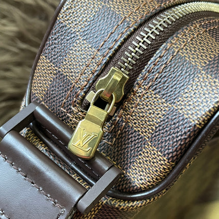 BIG DROP!! Preloved Louis Vuitton 2004 Olav PM shoulder bag